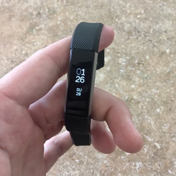 Fitbit Alta - Picture 2 of 5